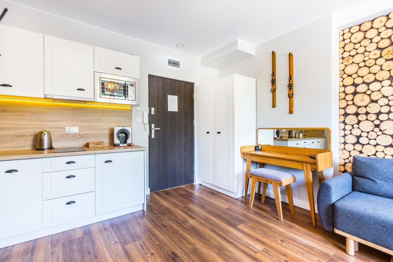 בוקוווינה טטז'אנסקה Palac Tatrzanski Apartamenty מראה חיצוני תמונה